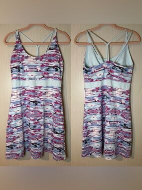 Lola Athleisure Fitted Light Blue Strappy Printed A-Line Dress Large